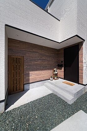 伊大建設株式会社の施工事例「中庭からすべて繋がる家事「楽」動線の家」の画像8