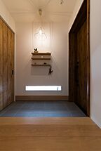 シンプルモダンスタイルの玄関 伊大建設株式会社の事例画像