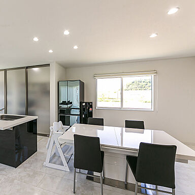 アイフルホーム宮城の施工事例「宮城県石巻市 T様宅 白をベースに、憧れていた「生活感のない家」を実現」の画像2