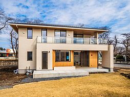 株式会社小堀建設 宇都宮支店の施工事例「デコマドが玄関に明かりを届ける家」の画像