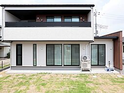 株式会社小堀建設の施工事例「優しい色使いが家族を包み込む家」の画像