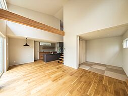 株式会社小堀建設の施工事例「シンプルで洗練されたインテリアの家」の画像