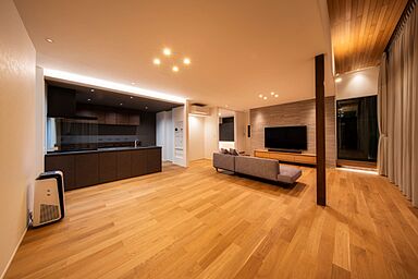 株式会社小堀建設の施工事例「空と繋がる家」の画像4