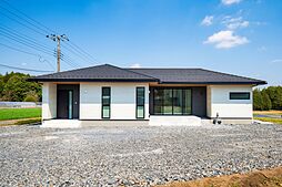 株式会社小堀建設の施工事例「やわらかな色味が心地良い平屋の家」の画像