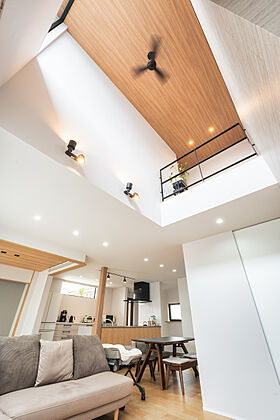 株式会社小堀建設の施工事例「家族の時を紡ぐ和モダンの家」の画像4