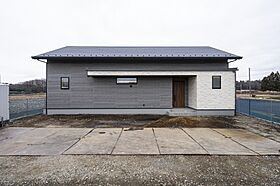 株式会社小堀建設 宇都宮支店の施工事例「勾配天井が導く光と木のぬくもりの平屋」の画像7