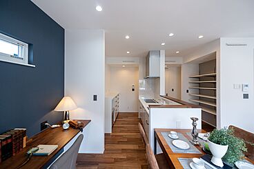 OWN RESORT HOMEの施工事例「コンパクトに建てて豊かに暮らせる街なかのデザイン住宅」の画像