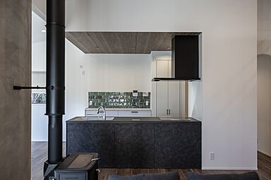 OWN RESORT HOMEの施工事例「【1.5階の平屋で暮らす別荘ライクな家】」の画像3