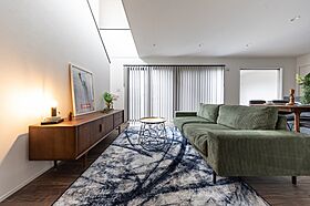 OWN RESORT HOMEの施工事例「【2Wayの回遊性がある行き止まりのない生活導線の家】」の画像1