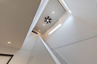 OWN RESORT HOMEの施工事例「【WHTオークとBLKウォルナットのウッディな家】」の画像8