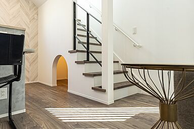 OWN RESORT HOMEの施工事例「【大きな吹抜けがあるコンパクトなガレージハウス】」の画像4