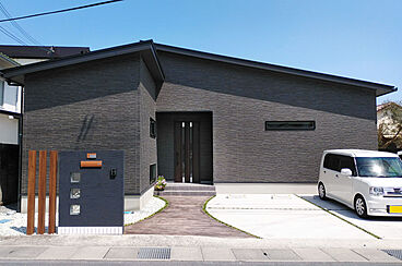 タツケンアーキデザインの施工事例「坪庭付き平屋住宅」の画像