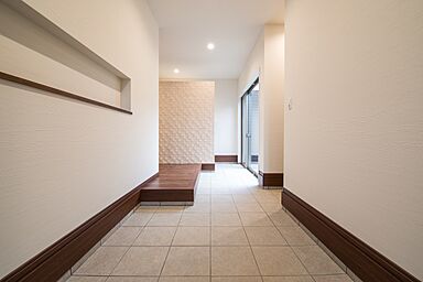 タツケンアーキデザインの施工事例「大人かっこいい落ち着きのある家」の画像4