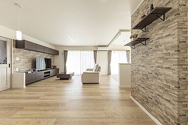 DIグループ DI Homeの施工事例「【大田原市】外張り断熱の高性能で叶える、空間を繋げた開放的な住まい」の画像2