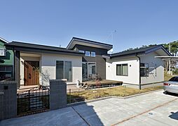 DIグループ DI Homeの施工事例「【那須塩原市】調湿&匂い吸着効果のタイルでペットも快適」の画像