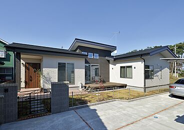DIグループ DI Homeの施工事例「【那須塩原市】調湿&匂い吸着効果のタイルでペットも快適」の画像