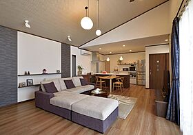 DIグループ DI Homeの施工事例「【那須塩原市】調湿&匂い吸着効果のタイルでペットも快適」の画像1