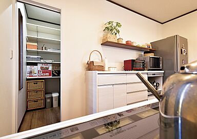 DIグループ DI Homeの施工事例「【那須塩原市】調湿&匂い吸着効果のタイルでペットも快適」の画像3