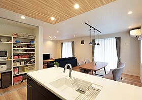 DIグループ DI Homeの施工事例「【那須塩原市】快適で便利な生活動線を備えた“隠れ家的スタイリッシュな家”」の画像3