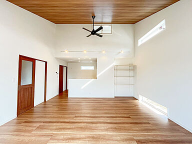 DIグループ DI Homeの施工事例「低エネルギーで高快適! 大空間リビングの省エネ住宅」の画像1