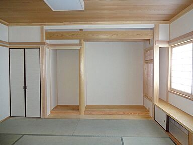 有限会社堀越建設 地域密着×設計施工×リフォームの施工事例「<閑静な住宅街に佇む洋風住宅>」の画像2