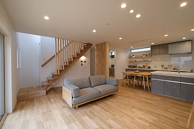 木の家スタイルのリビング 西和不動産株式会社 イマジンホームの事例画像