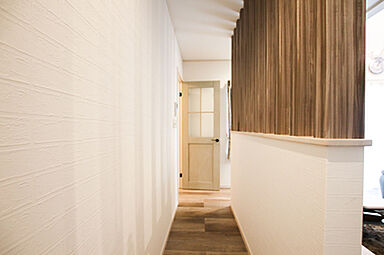 株式会社土屋ホームの施工事例「1.5階のワンモアには主人の”趣味の部屋”を設置したお家」の画像3