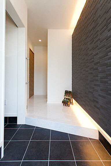 株式会社土屋ホームの施工事例「明るい光が家族を包む省エネルギーで快適な住まい」の画像6