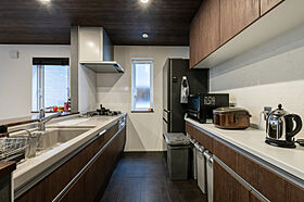 株式会社土屋ホームの施工事例「【札幌市/31.49坪/開放感】ダウンリビング・吹抜けのヴィンテージテイストな家」の画像6