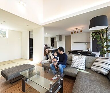 健康住宅株式会社の施工事例「暖かい記憶と健やかな成長 夫婦が描いた「ひとつながり」の家」の画像