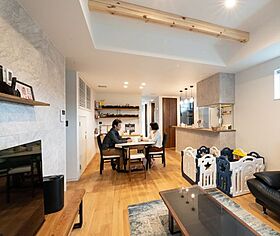 健康住宅株式会社の施工事例「2世帯住宅でありながらプライベートを確保した、笑顔溢れる平屋」のメイン画像