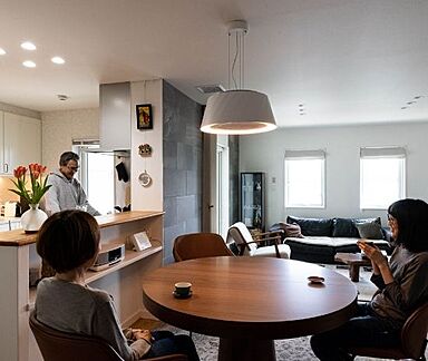 健康住宅株式会社の施工事例「家族との繋がりを感じながら、それぞれの自分時間も楽しめる"北欧風"の平屋」の画像