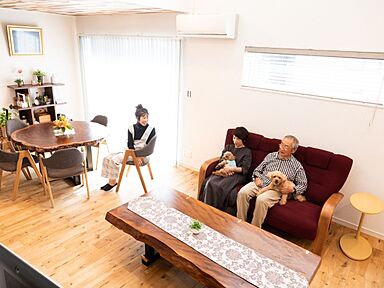 健康住宅株式会社の施工事例「老後も安心。家中が新鮮な空気に包まれる快適さでワンちゃんも暮らしやすい平屋のお家」の画像