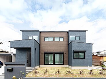 健康住宅株式会社の施工事例「家族それぞれが趣味に没頭できる贅沢な住まい」の画像