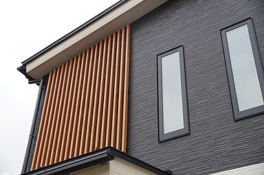 有限会社なおこうの施工事例「飾り格子のインパクト」の画像1