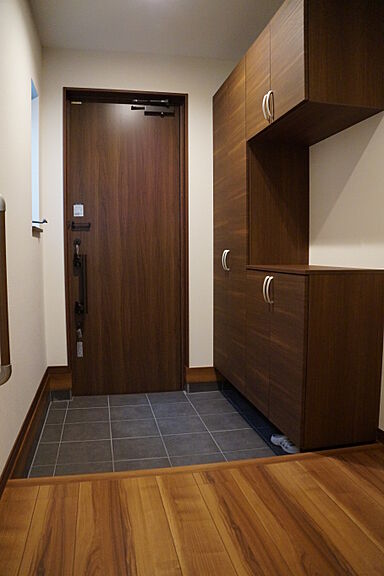 有限会社なおこうの施工事例「2世帯で一緒に和む家」の画像1