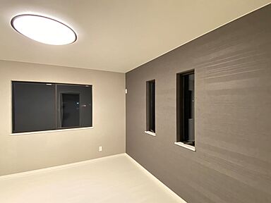 有限会社なおこうの施工事例「白を基調にしたアーバンテイストな内装」の画像