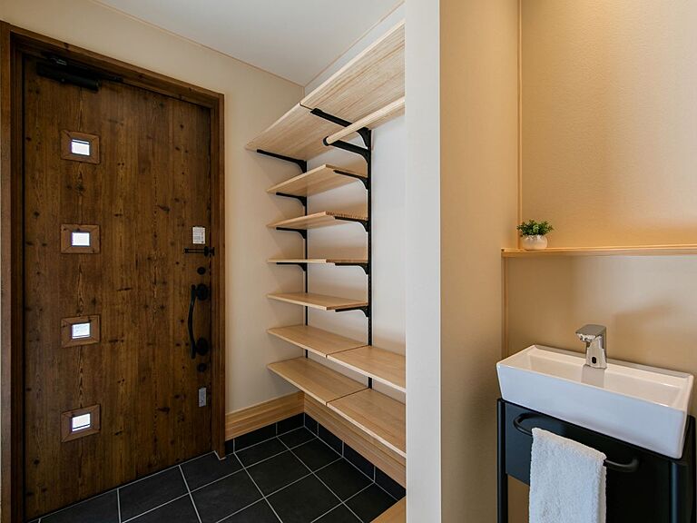 有限会社なおこうの公式画像_玄関4