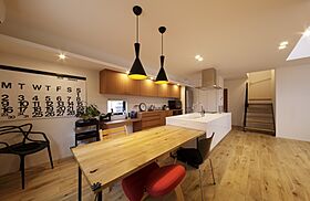 ディー・アンド・エイチ株式会社の施工事例「憧れのアイランドキッチン 寒さを感じない外断熱の家」の画像2