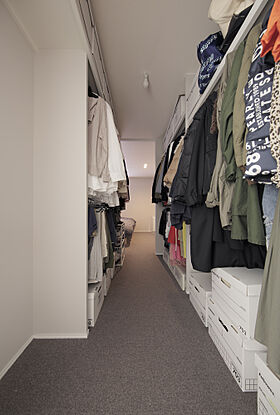 ディー・アンド・エイチ株式会社の施工事例「【福岡市/室内窓/吹抜け】室内窓のある暮らし」の画像6