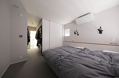 ディー・アンド・エイチ株式会社の施工事例「【福岡市/室内窓/吹抜け】室内窓のある暮らし」の画像7