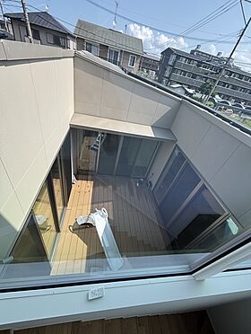 ディー・アンド・エイチ株式会社の施工事例「【中庭/ロの字型/収納】家族だけのプライベート空間、ロの字型のお家」の画像2