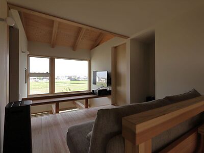 木の家スタイルのリビング 大野建設株式会社の事例画像