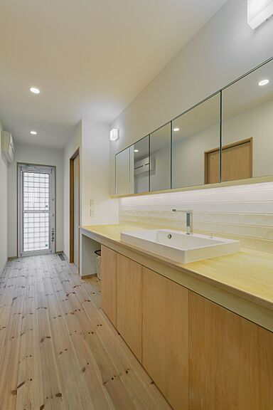 大野建設株式会社の施工事例「太陽と暮らす平屋の家」の画像5