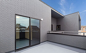 株式会社SAMATAの施工事例「約30畳の広々LDK。耐久性と美しさを兼ね備えた住まい」の画像4