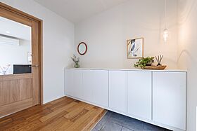 株式会社ロゴスホーム(東北)の施工事例「インテリアが主役の、いまを楽しみ飾る家」の画像1