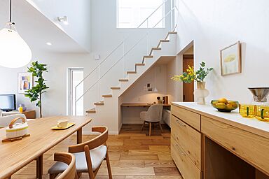 株式会社ロゴスホーム(東北)の施工事例「インテリアが主役の、いまを楽しみ飾る家」の画像5