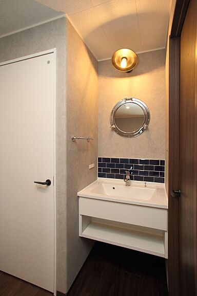 トヨタT&S建設株式会社 名古屋支社の施工事例「外壁全面タイル打込みのインダストリアルな家」の画像4