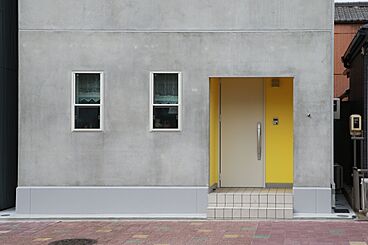 トヨタT&S建設株式会社 名古屋支社の施工事例「狭小地を最大限に活用した屋上庭園のあるコンクリート3階の家」の画像