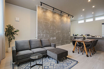 シンプルモダンスタイルのリビング アトラスハウス株式会社の事例画像